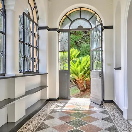 Villa Riviera - 5 Min Walking From